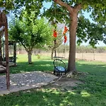 Mama's Sunshine Garden Villa *