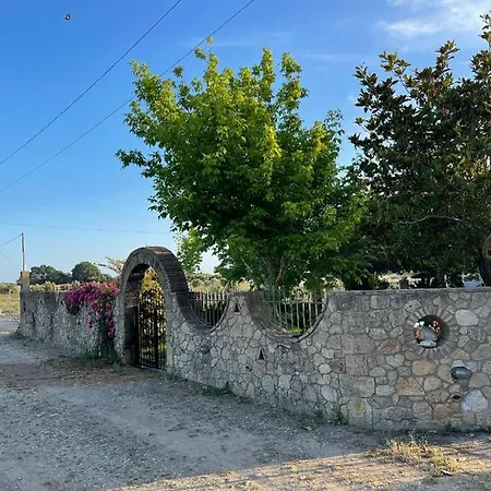 Mama's Sunshine Garden Villa Agios Ilias (Elis)