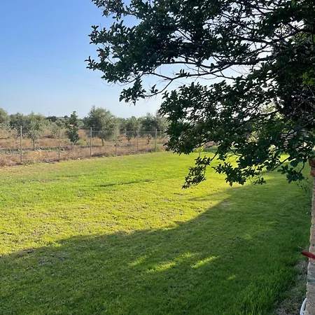 Villa Mama's Sunshine Garden