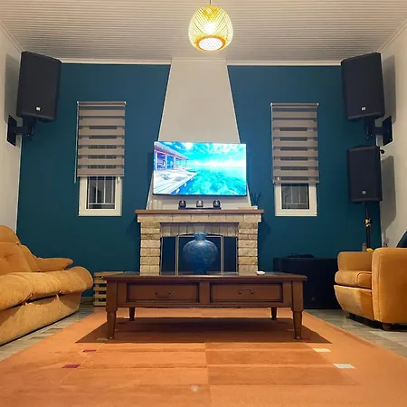 Mama's Sunshine Garden Άγιος Ηλίας