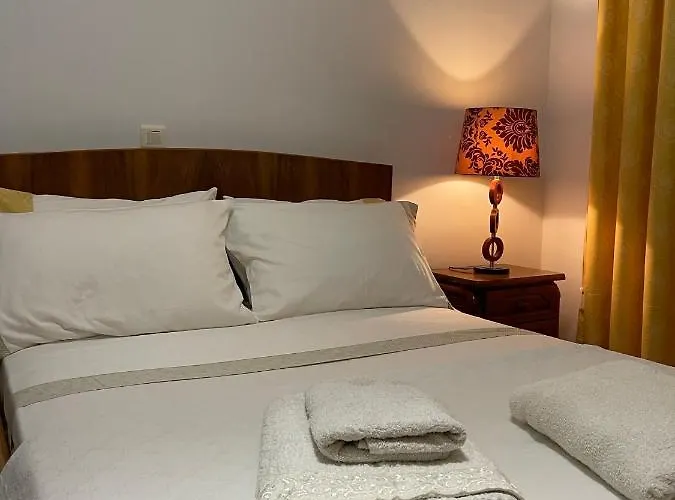 Mama's Sunshine Garden Βίλα Άγιος Ηλίας