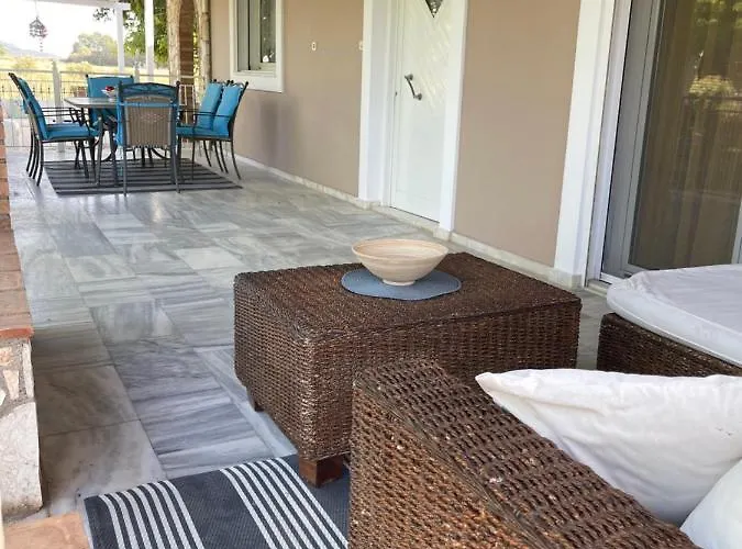 Mama's Sunshine Garden Áyios Ilías