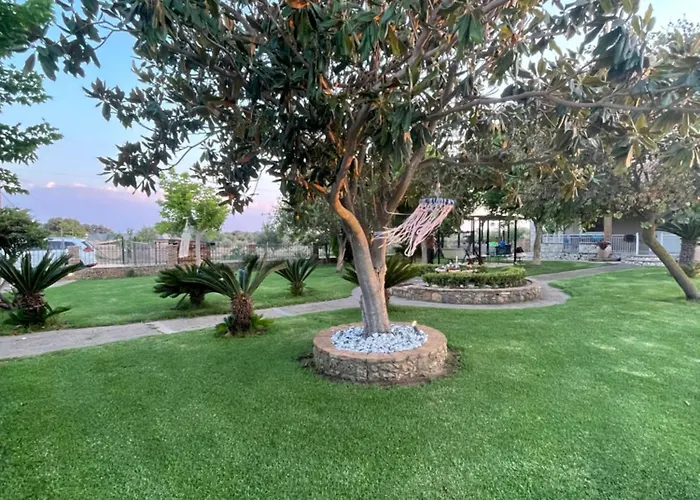 Mama's Sunshine Garden Άγιος Ηλίας