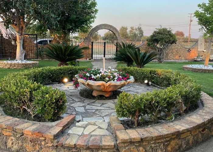 Mama's Sunshine Garden * Άγιος Ηλίας