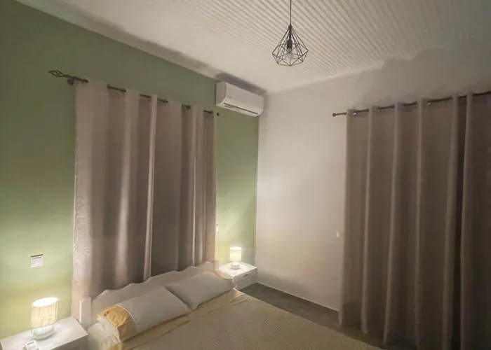 Mama's Sunshine Garden Áyios Ilías