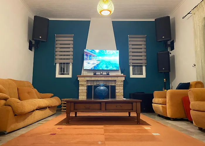 Mama's Sunshine Garden Áyios Ilías