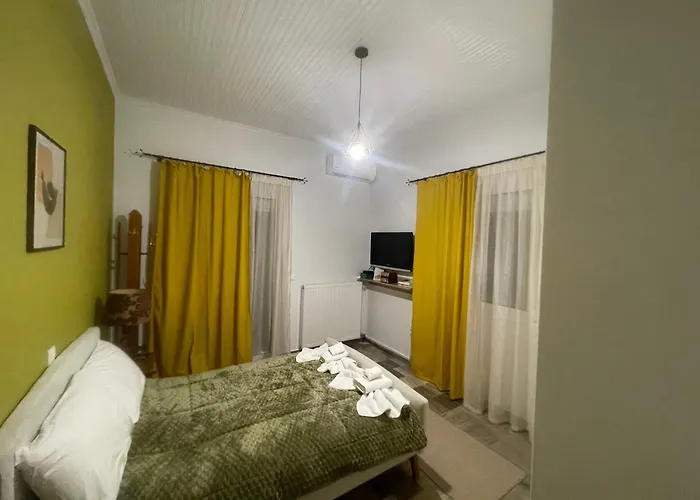 Mama's Sunshine Garden *