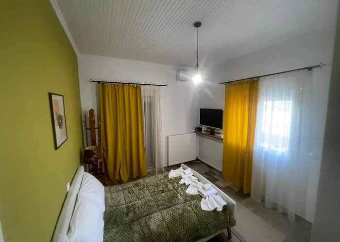 Mama's Sunshine Garden * Agios Ilias (Elis)